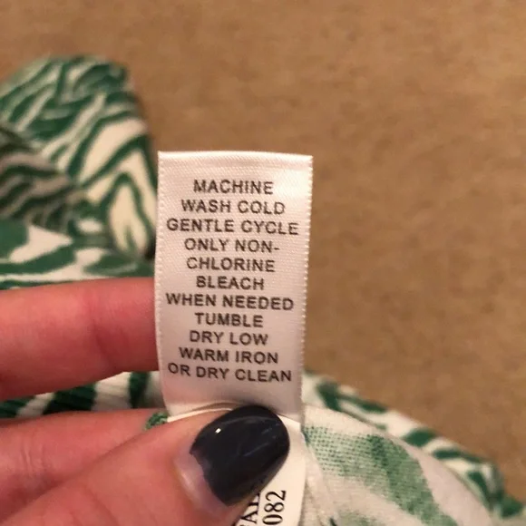 Banana Republic Green and White Zebra Print Cardigan - Picture 5 of 6
